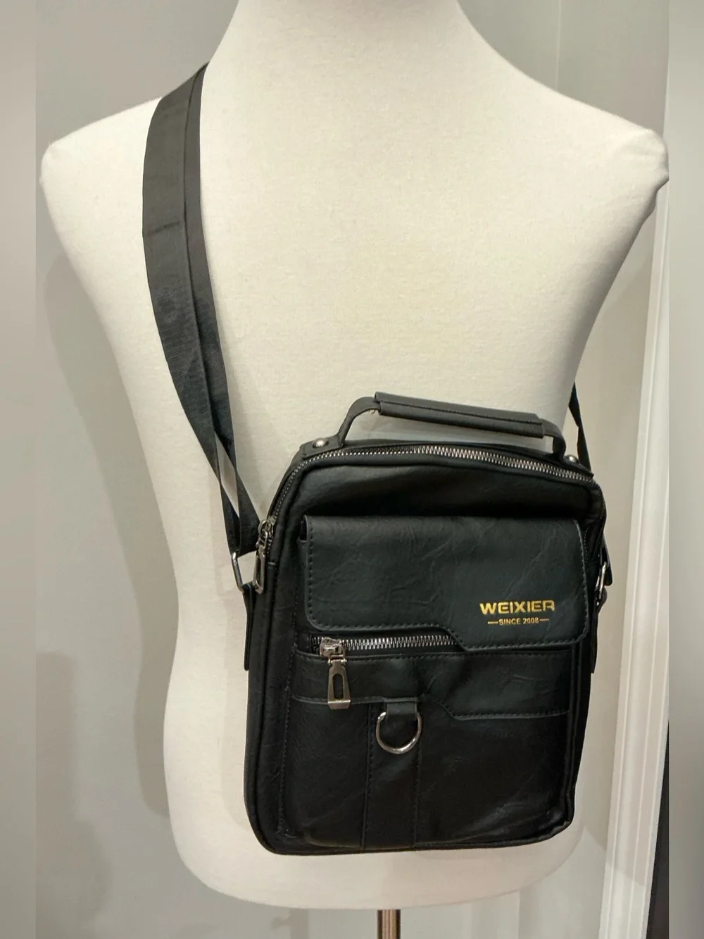 Weixier Black Leather Unisex Crossbody Bag - Compact Travel Messenger